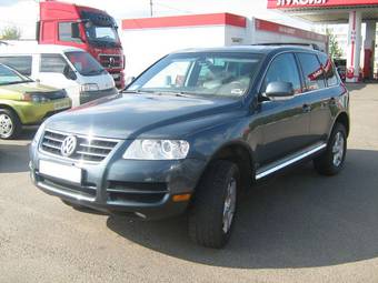 2004 Volkswagen Touareg Photos