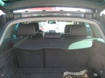 2004 Volkswagen Touareg Photos