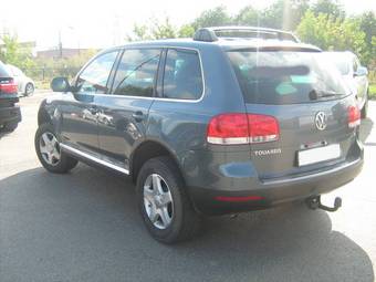 2004 Volkswagen Touareg Images