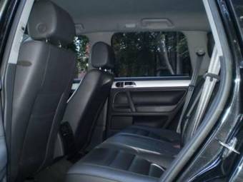 2004 Volkswagen Touareg Images