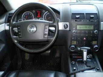 2004 Volkswagen Touareg Pictures