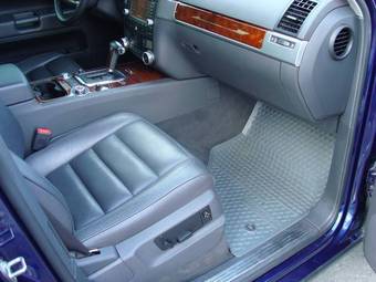 2004 Volkswagen Touareg Wallpapers