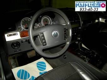 2004 Volkswagen Touareg Pics