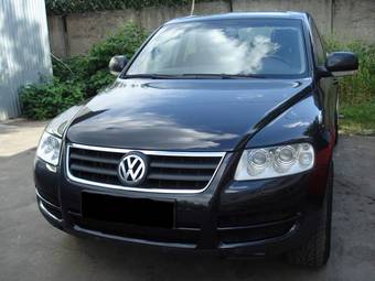2004 Volkswagen Touareg Photos