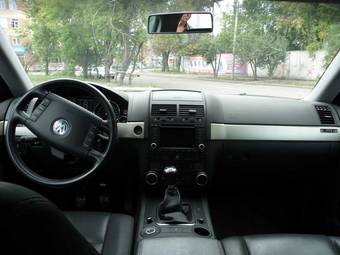 2004 Volkswagen Touareg Photos