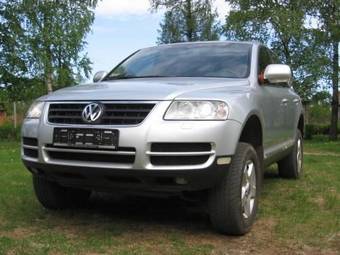 2004 Volkswagen Touareg Photos