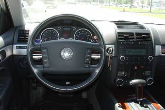 2004 Volkswagen Touareg For Sale