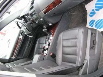 2005 Volkswagen Touareg Pictures