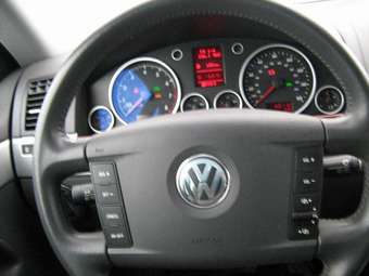 2005 Volkswagen Touareg Photos