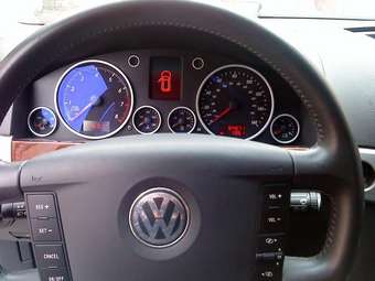 2005 Volkswagen Touareg Pictures