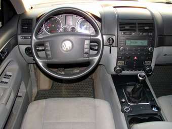 2005 Volkswagen Touareg Wallpapers