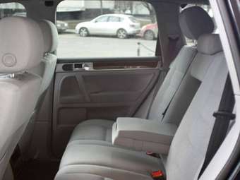 2005 Volkswagen Touareg Pics