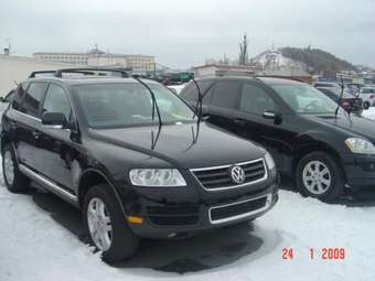 2005 Volkswagen Touareg Images