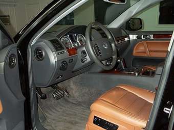 2005 Volkswagen Touareg Photos