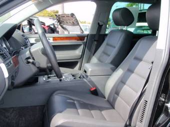 2005 Volkswagen Touareg Pictures