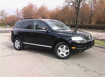 2005 Volkswagen Touareg Images