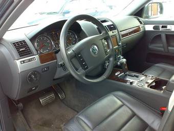 2005 Volkswagen Touareg Pictures
