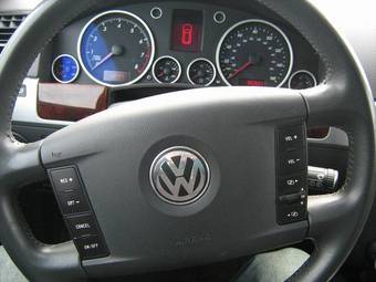 2005 Volkswagen Touareg Pictures