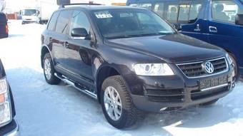 2005 Volkswagen Touareg Photos