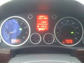 2005 Volkswagen Touareg Photos