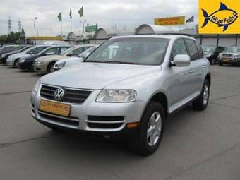 2005 Volkswagen Touareg Images