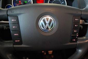 2005 Volkswagen Touareg Pictures