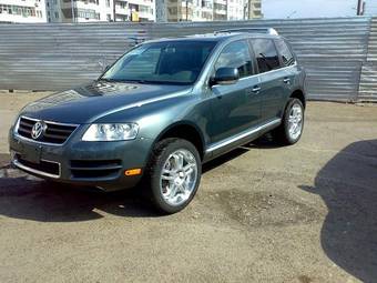 2005 Volkswagen Touareg Photos