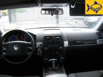 2005 Volkswagen Touareg Pictures