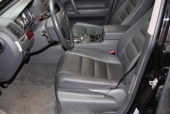 2005 Volkswagen Touareg Pics