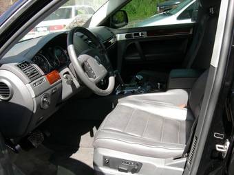 2005 Volkswagen Touareg Pictures