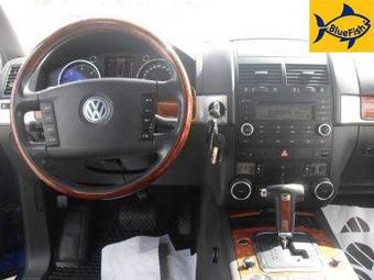 2005 Volkswagen Touareg Pictures