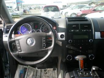 2005 Volkswagen Touareg Photos