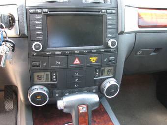 2006 Volkswagen Touareg Pictures