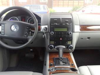 2006 Volkswagen Touareg Photos