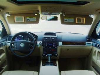 2008 Volkswagen Touareg Pictures