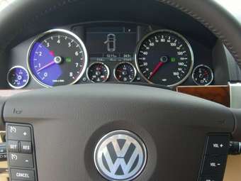 2008 Volkswagen Touareg Pictures