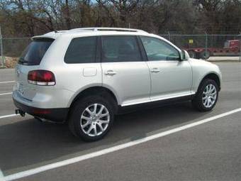 2008 Volkswagen Touareg Pictures