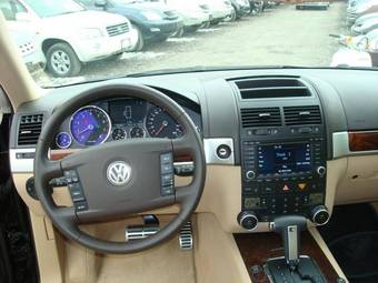 2008 Volkswagen Touareg Pictures