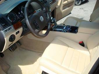 2008 Volkswagen Touareg Pics