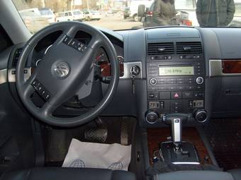 2008 Volkswagen Touareg Pictures