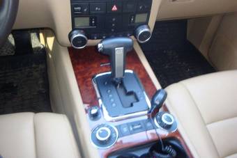 2008 Volkswagen Touareg Photos