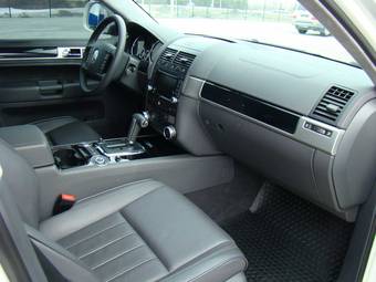 2008 Volkswagen Touareg Pics
