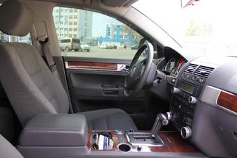 2008 Volkswagen Touareg Photos