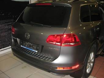 2010 Volkswagen Touareg Photos