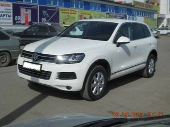 2010 Volkswagen Touareg Photos