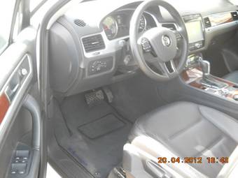 2010 Volkswagen Touareg Wallpapers