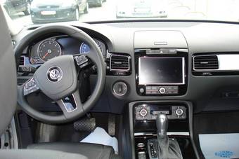 2010 Volkswagen Touareg For Sale