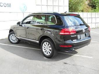 2011 Volkswagen Touareg Pictures