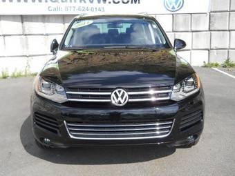 2011 Volkswagen Touareg Pictures