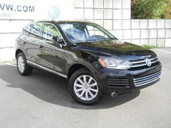 2011 Volkswagen Touareg Pictures